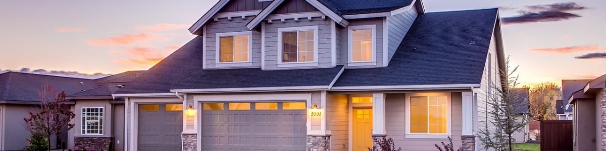 house, garage, driveway-1867187.jpg